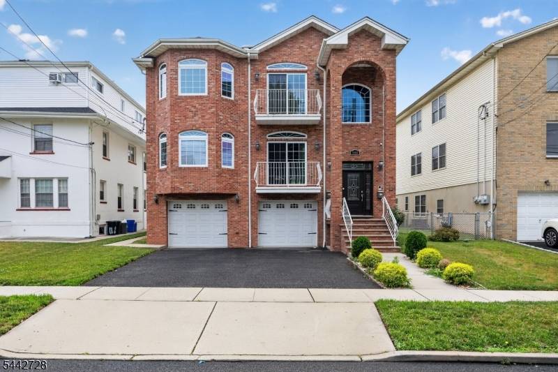 508 2Nd Ave #2, Lyndhurst Twp., NJ 07071