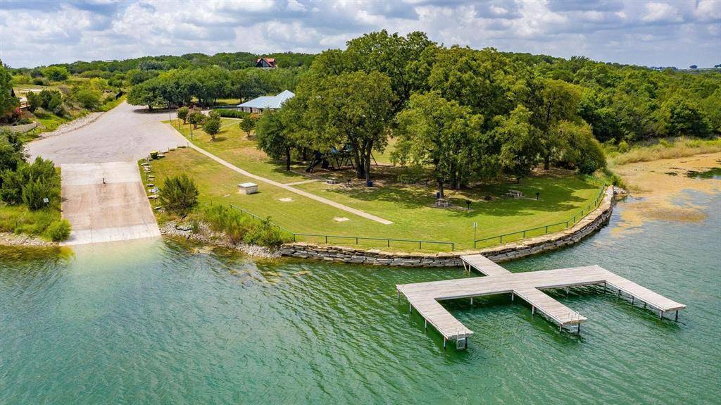 1135 Lakeside Drive, Bluff Dale, TX 76433