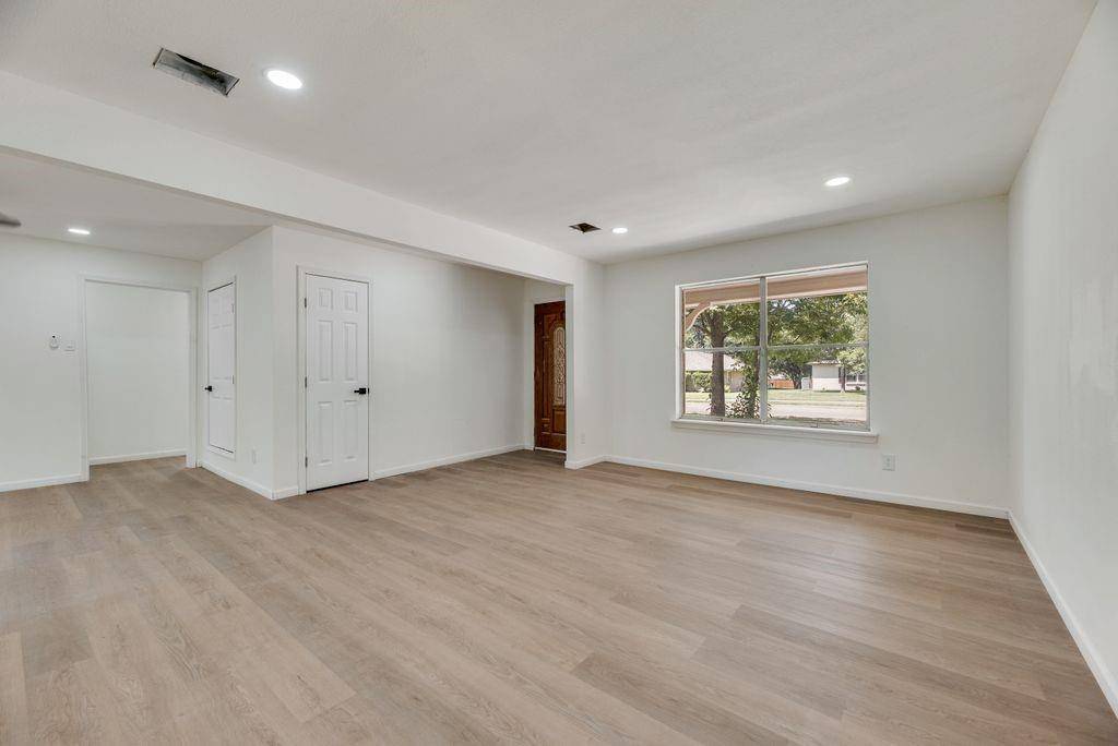13312 Roaring Springs Lane, Dallas, TX 75240