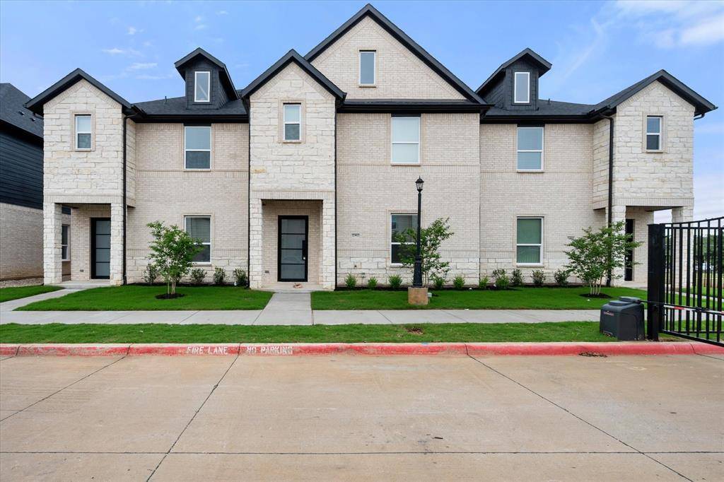 2364 Spring Park Boulevard, Arlington, TX 76016