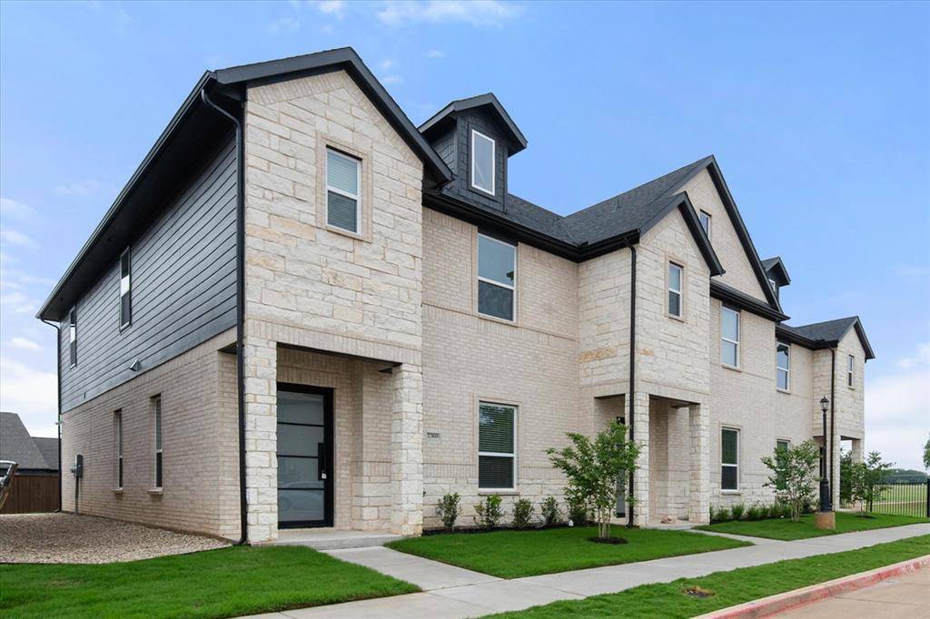 2364 Spring Park Boulevard, Arlington, TX 76016