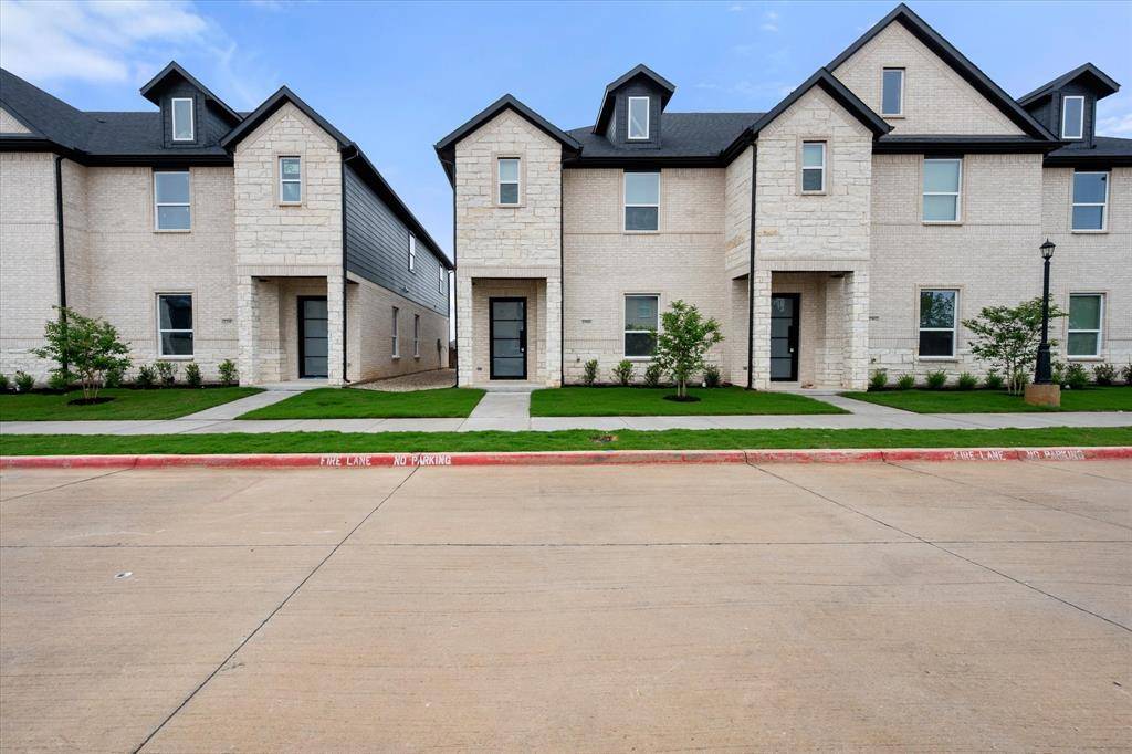 2364 Spring Park Boulevard, Arlington, TX 76016