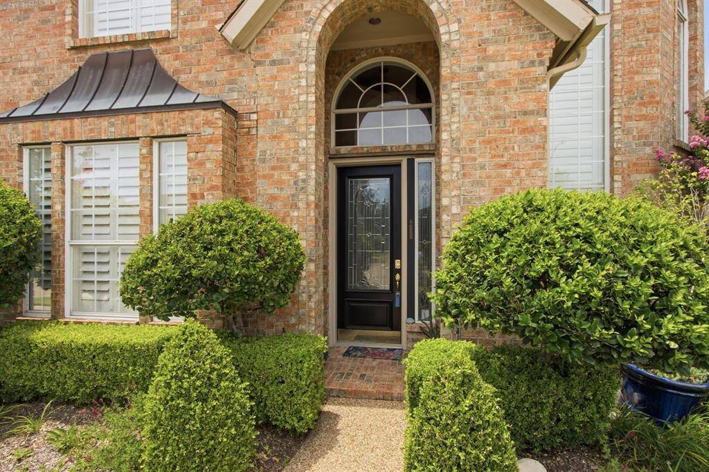 8625 Old Oak Drive, Irving, TX 75063