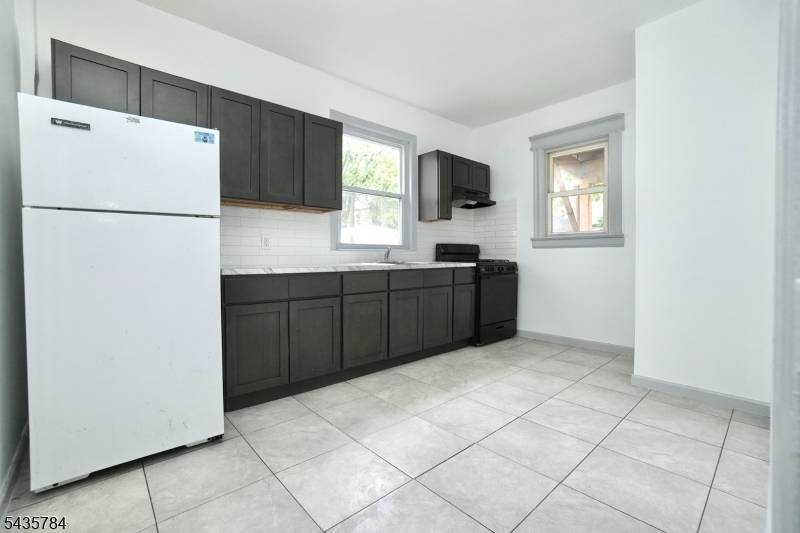 240-242 Sunset Ave, Newark City, NJ 07106