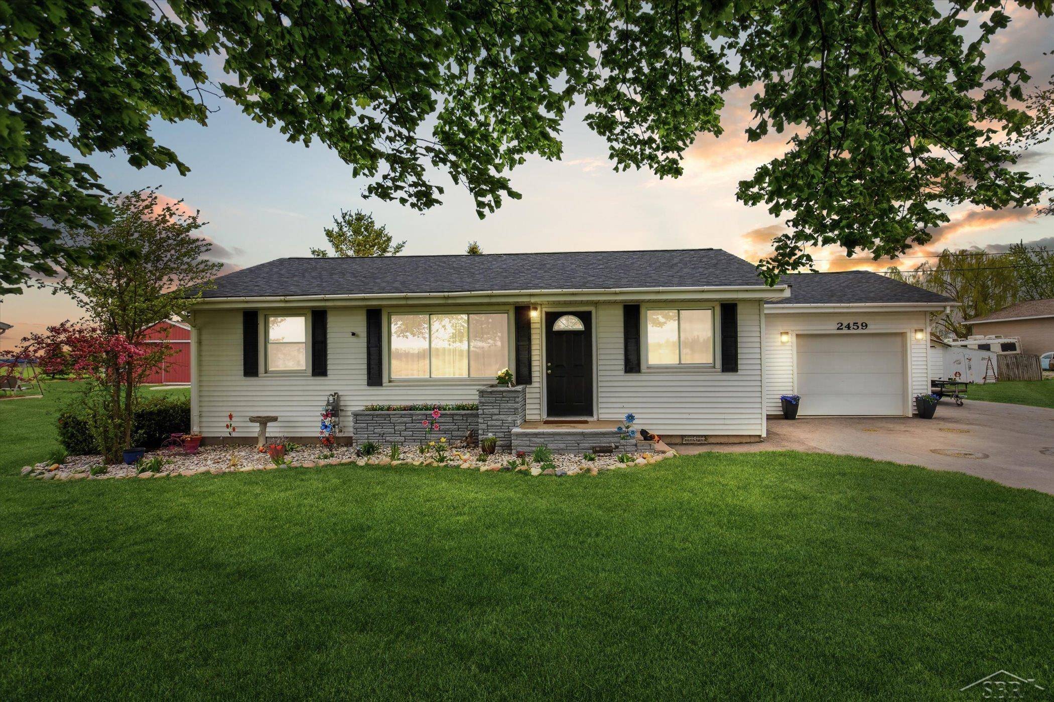 2459 11 Mile RD, Beaver Twp, MI 48611