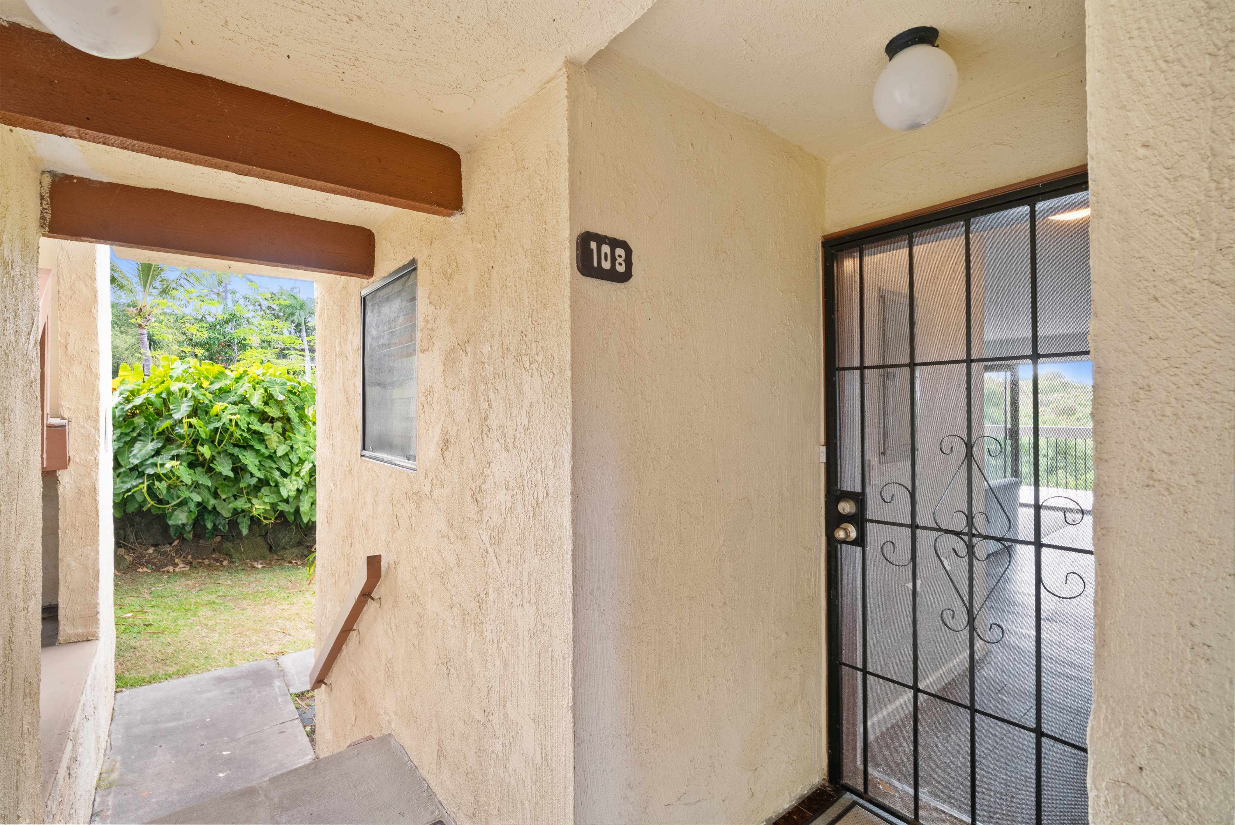 75-5863 KUAKINI HIGHWAY #108, Kailua Kona, HI 96740