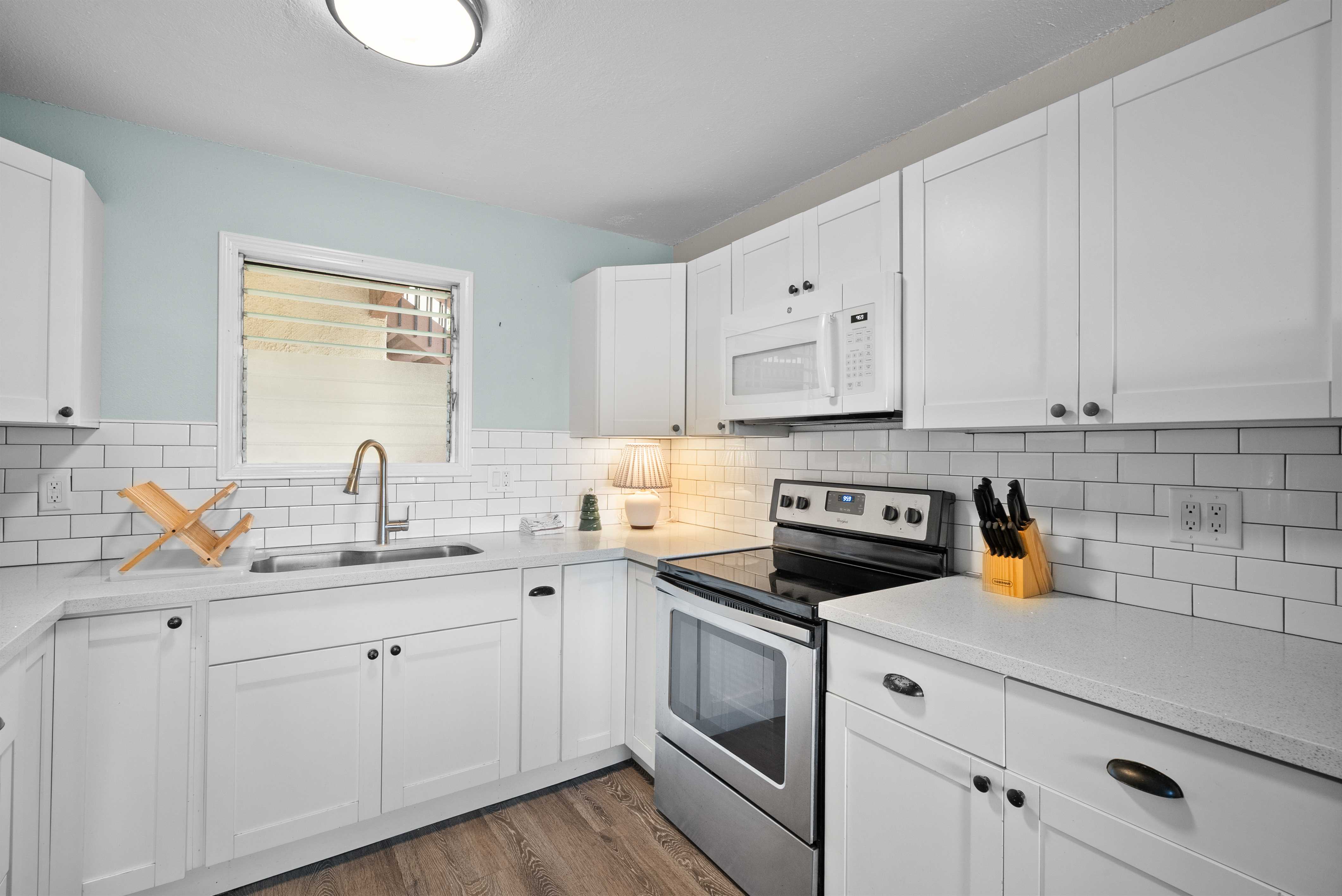 75-5863 KUAKINI HIGHWAY #108, Kailua Kona, HI 96740