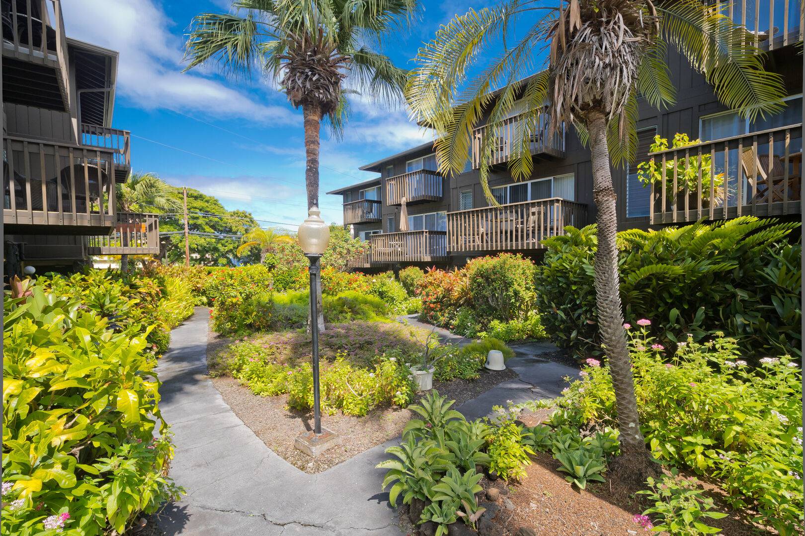 75-5855 WALUA RD #12, Kailua Kona, HI 96740