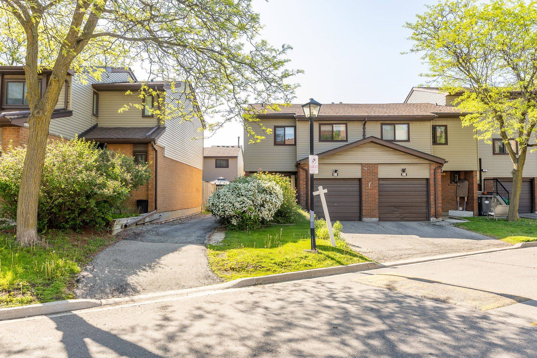 31 Carleton PL, Brampton, ON L6T 3Z4