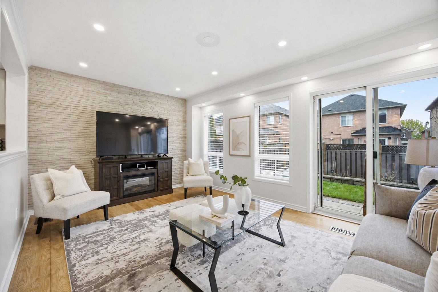 40 Dills CRES, Milton, ON L9T 5P2