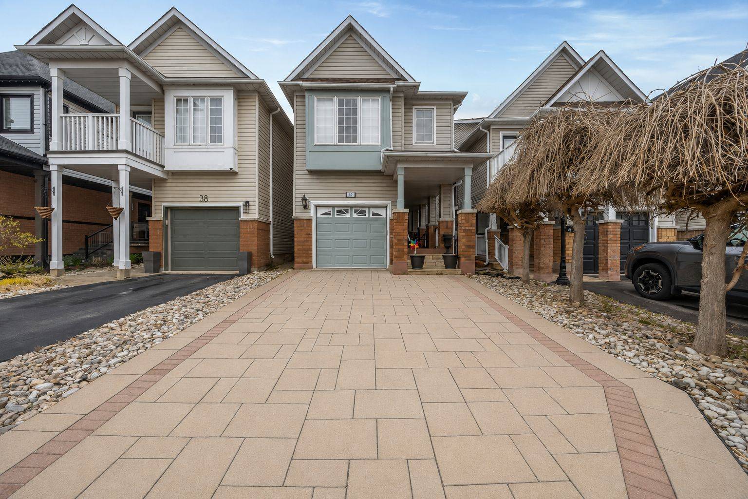 40 Dills CRES, Milton, ON L9T 5P2