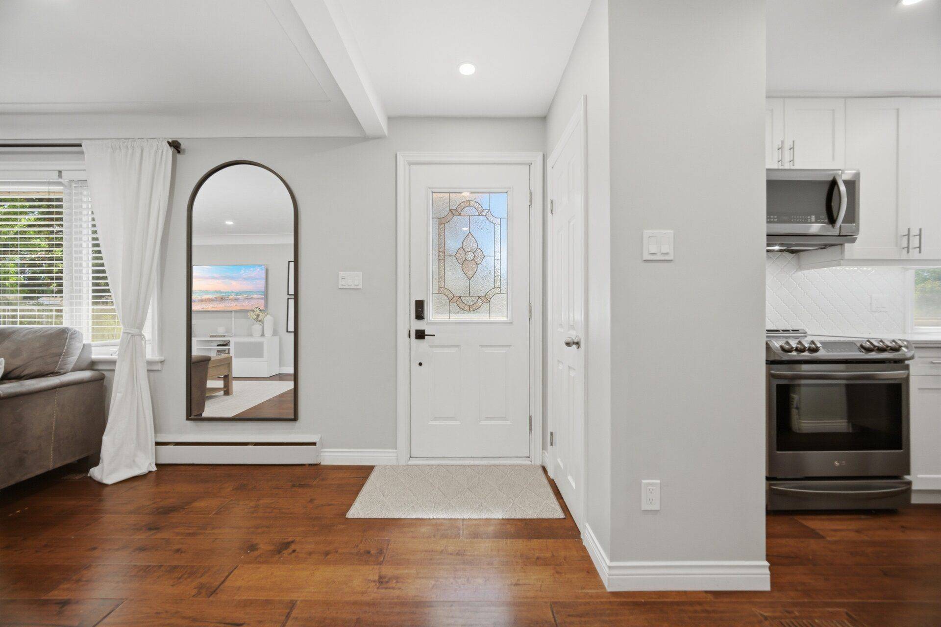 664 Upper Ottawa ST, Hamilton, ON L8T 3T5