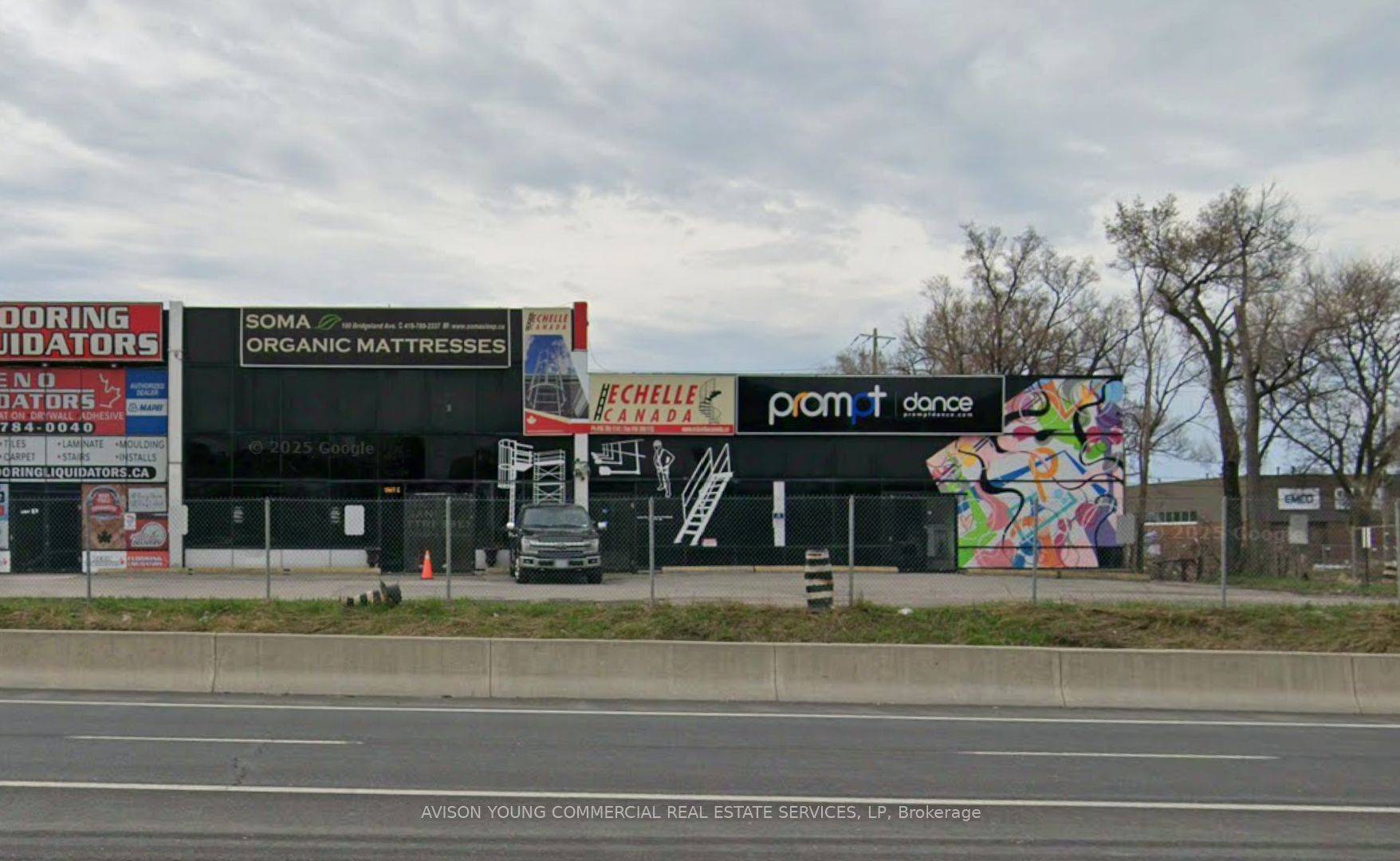 100 Bridgeland AVE #A, Toronto W04, ON M6A 1Z4