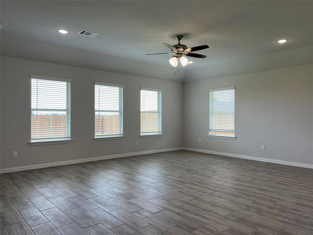 684 Avalon Drive, Waxahachie, TX 75165