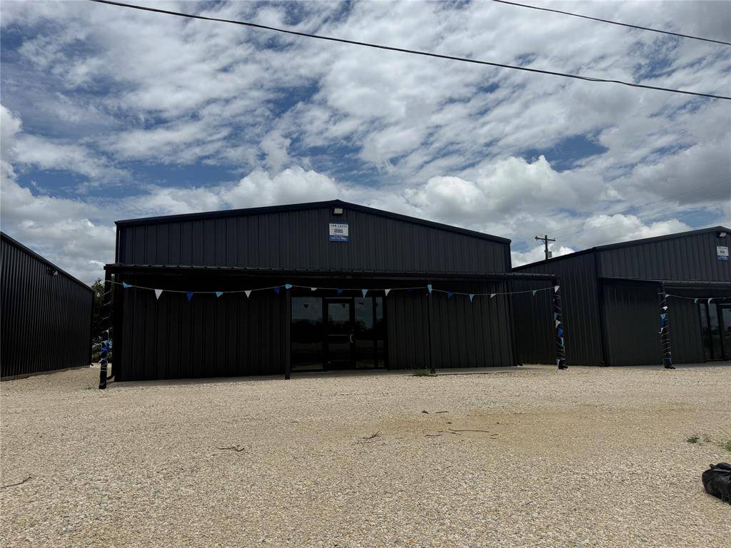 506 N Access Road #102, Clyde, TX 79510