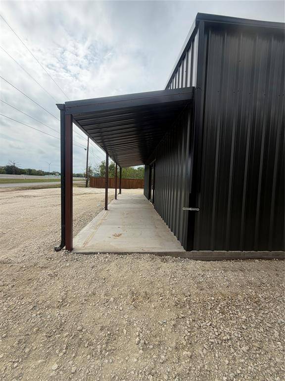 506 N Access Road #102, Clyde, TX 79510