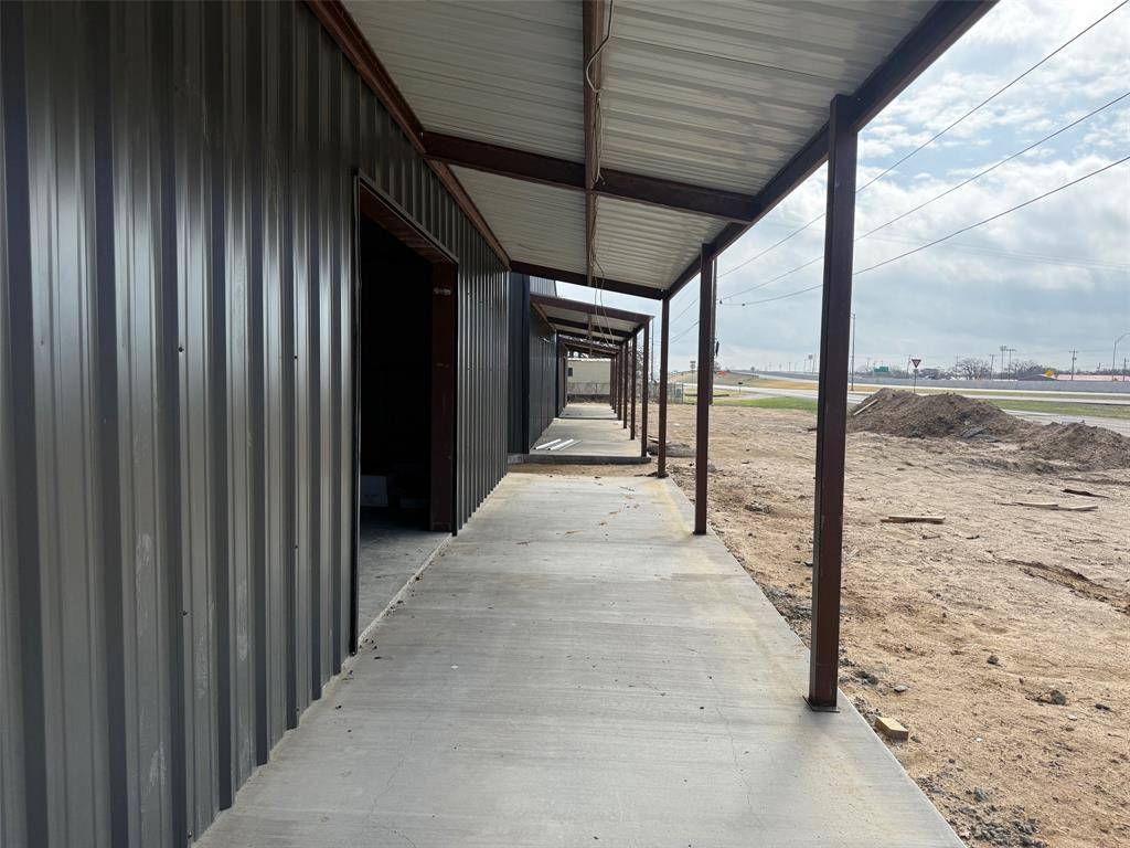 506 N Access Road #102, Clyde, TX 79510