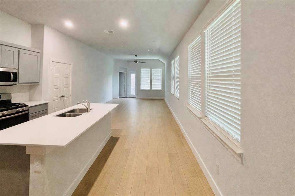 3810 Murvaul Drive, Farmersville, TX 75442