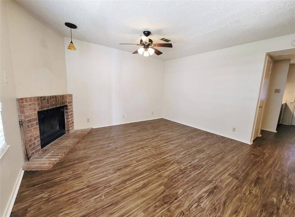 929 W Hickory Street #A8, Denton, TX 76201