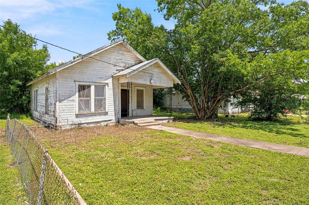2432 S 9th Street, Waco, TX 76706