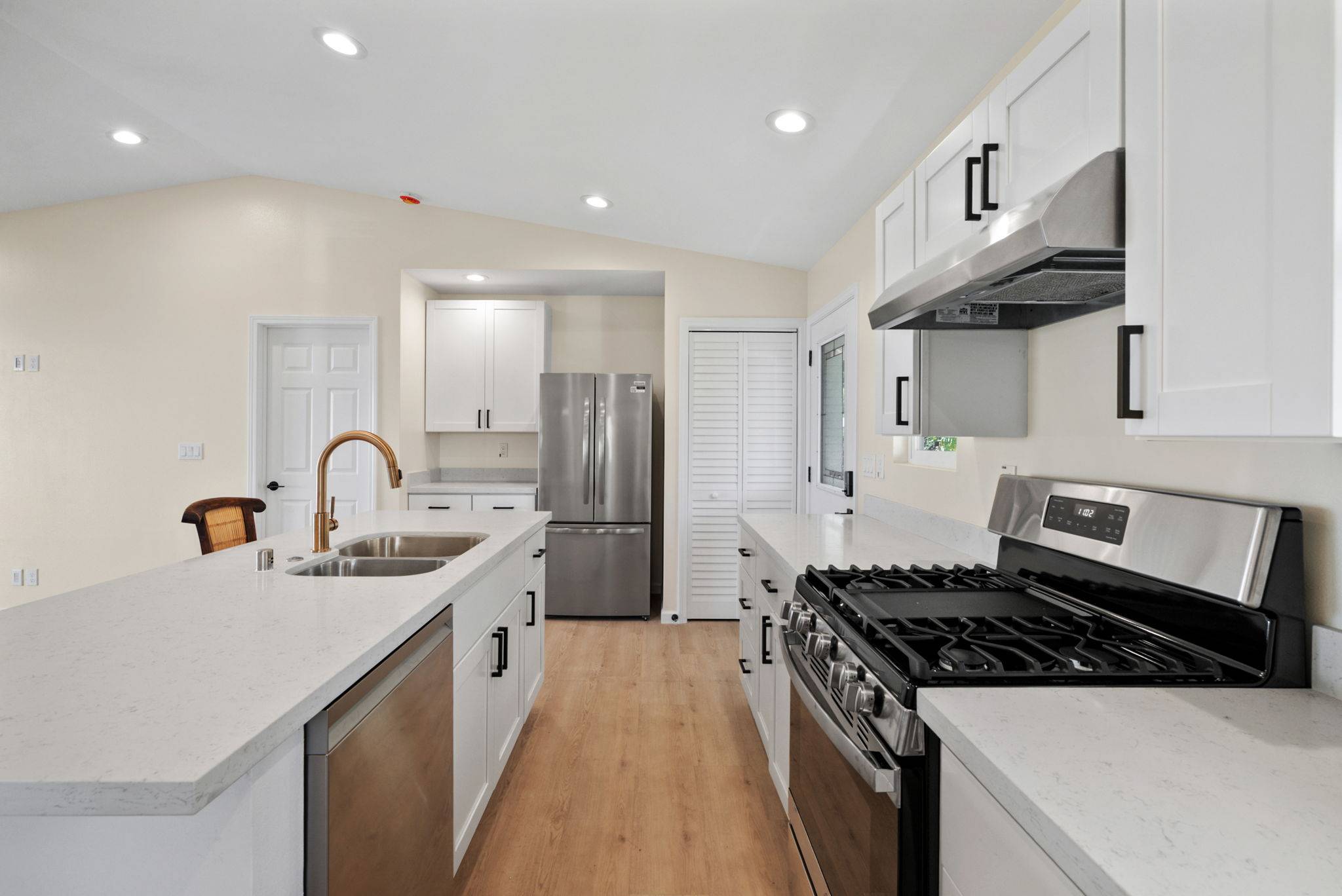 88-2233 MILOLII RD, Captain Cook, HI 96704