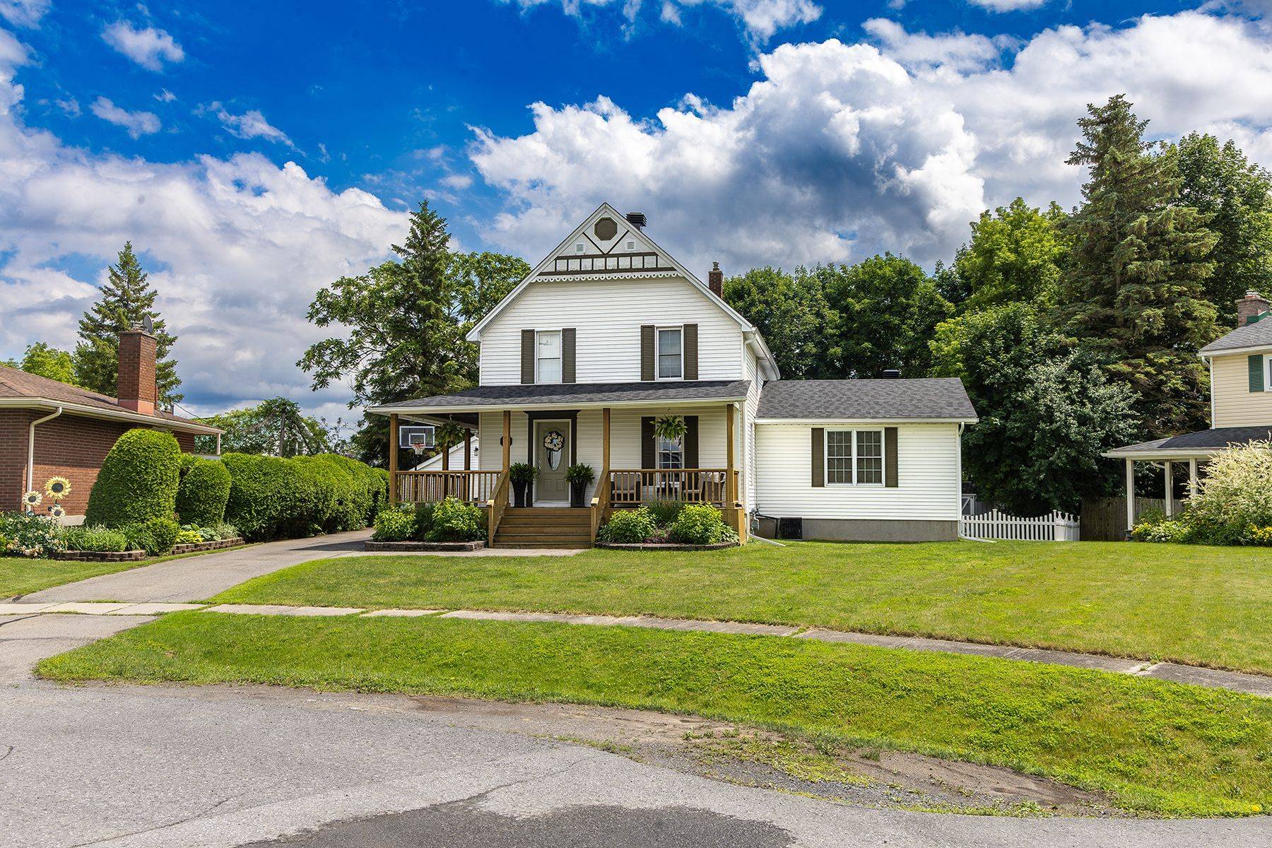 12 Broder CRES, South Dundas, ON K0C 1X0