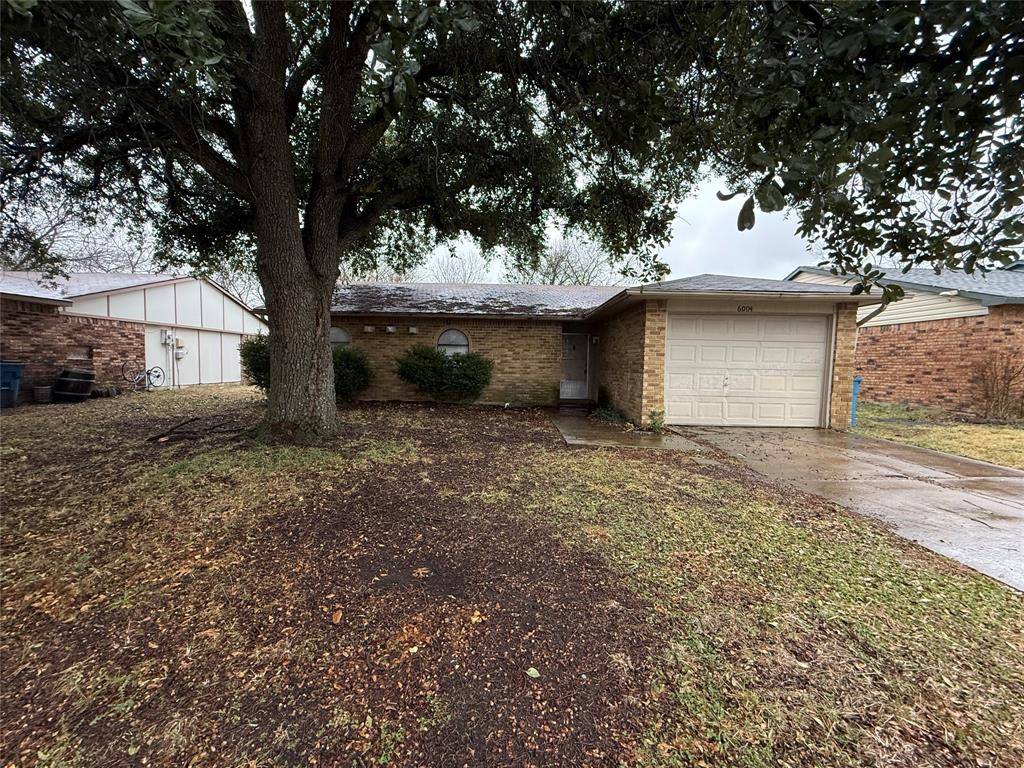 6004 Mimosa Lane, Rowlett, TX 75089