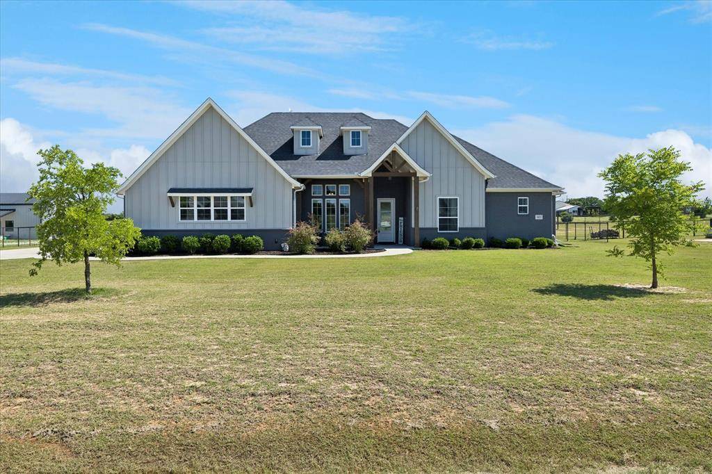 112 Friendship Way, Boyd, TX 76023