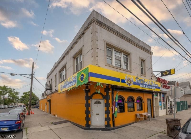261 2nd St, Elizabeth City, NJ 07206