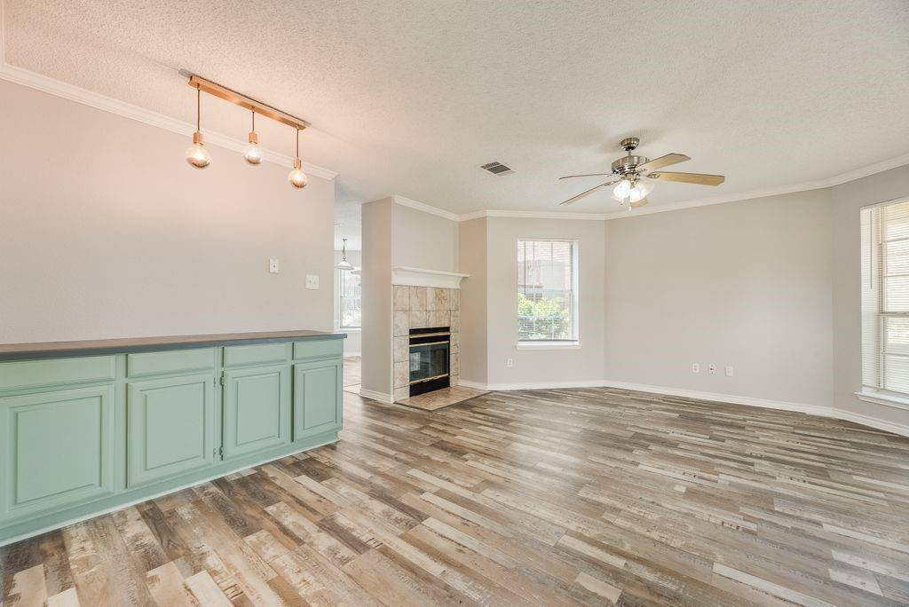 5610 Eagle Rock Road, Arlington, TX 76017