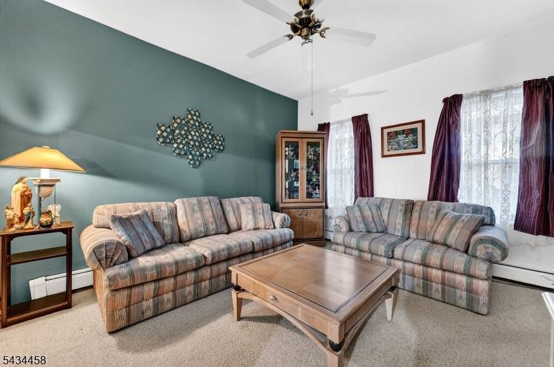 109 Main St, Garfield City, NJ 07026