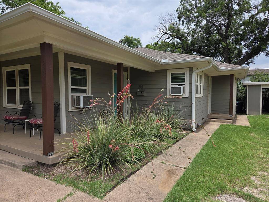 214-216 Jagoe, Denton, TX 76201