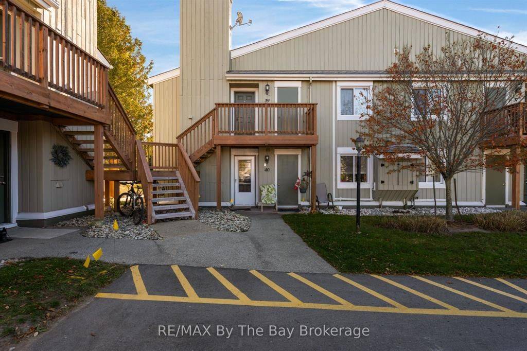 19 DAWSON DR #39, Collingwood, ON L9Y 5B4
