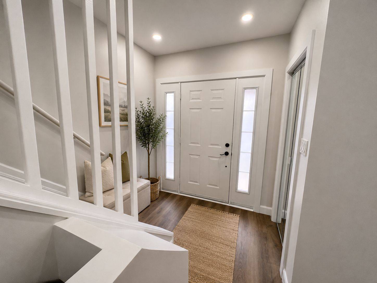 5 Rowanwood ST, Hamilton, ON L8L 7H1