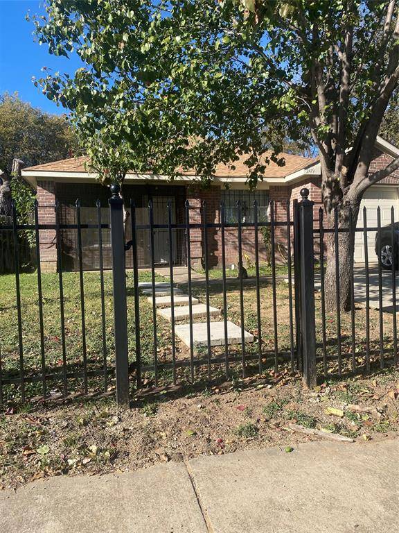 2419 Scotland Drive, Dallas, TX 75216