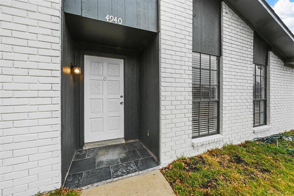 4940 Watkins Drive, The Colony, TX 75056