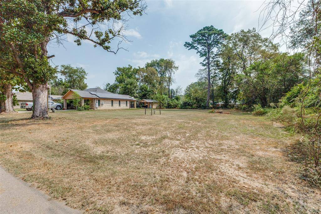 615 Red Springs Avenue, Mount Pleasant, TX 75455
