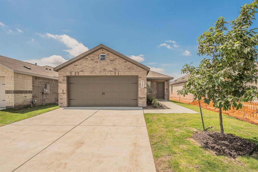 2105 Jesse James Lane, Cleburne, TX 76058