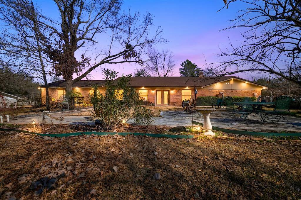 703 Amy Street, Canton, TX 75103