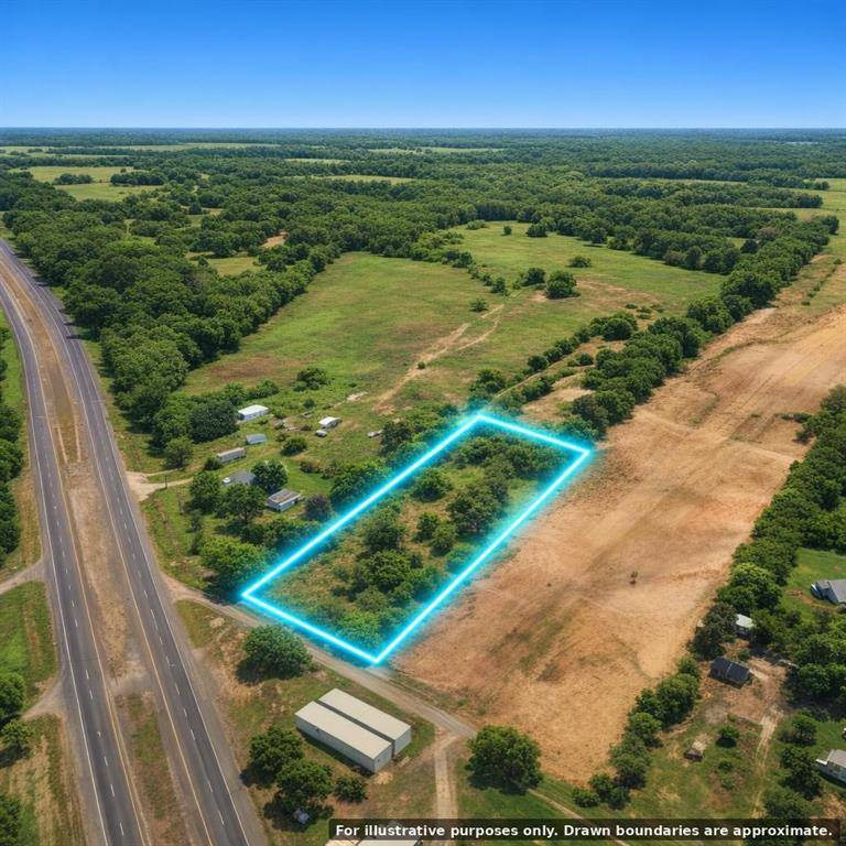 2228 E College Street, Athens, TX 75751