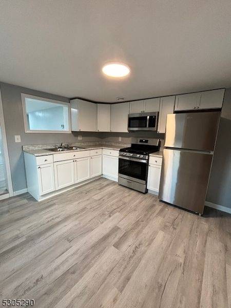 12 School St, Washington Boro, NJ 07882