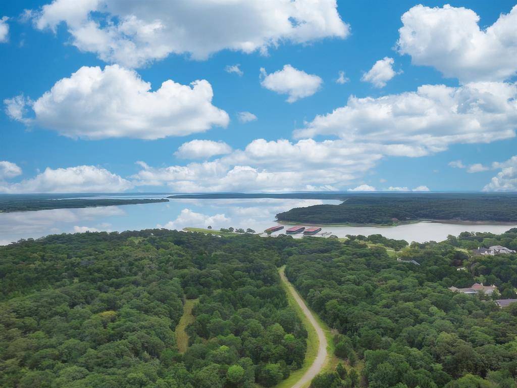 908 Eagle Oaks Drive, Gordonville, TX 76245