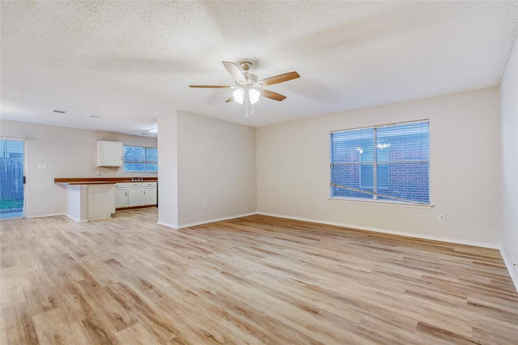 7845 Whitney Lane, Fort Worth, TX 76112