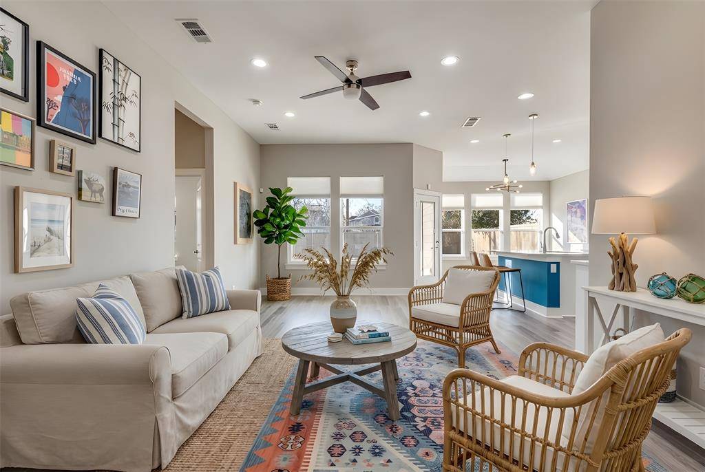 1210 Morrell Avenue, Dallas, TX 75203
