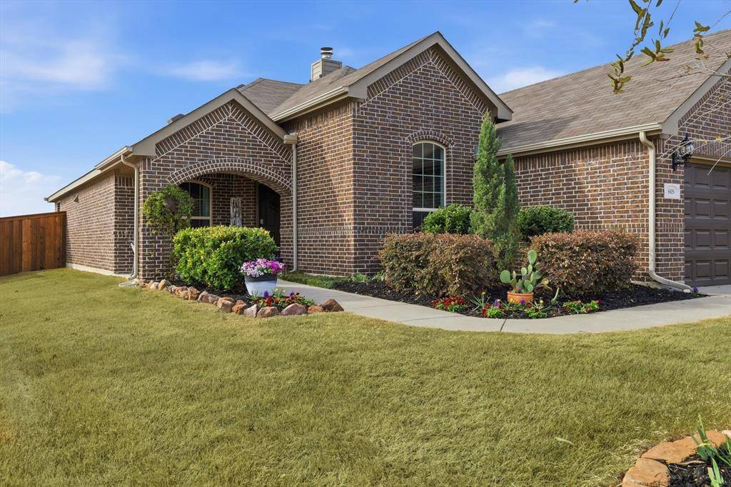 605 Meadowedge Lane, Denton, TX 76207