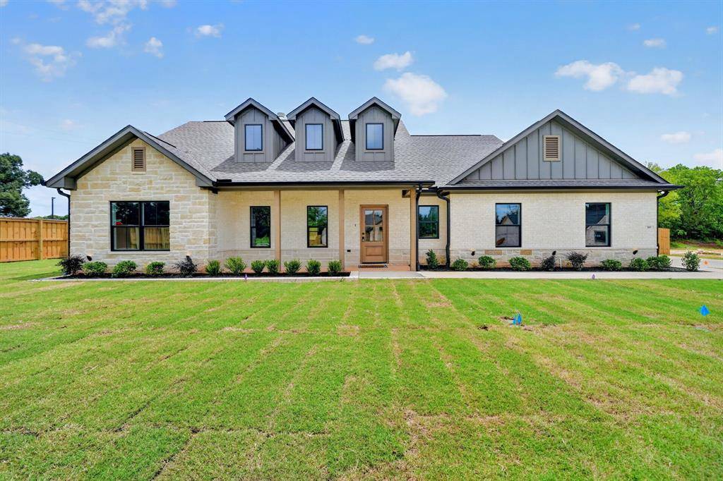 301 Grace Lane, Athens, TX 75751