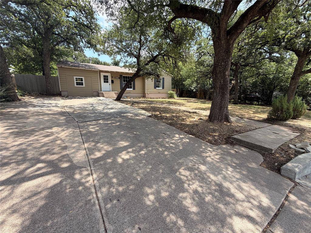 2613 Stark Street, Fort Worth, TX 76112