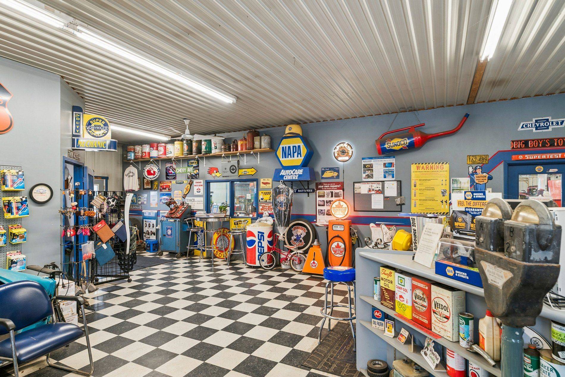2698 Tottenham RD, New Tecumseth, ON L0G 1A0