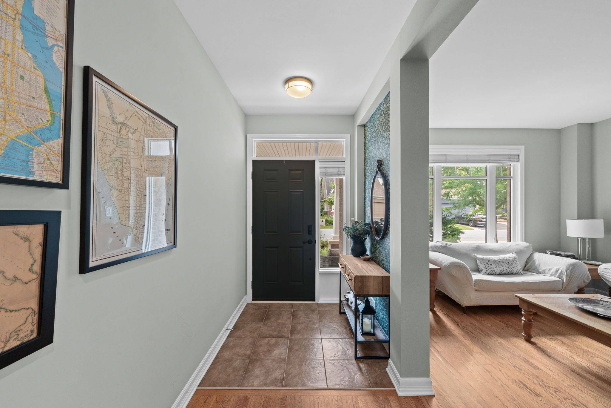 564 Erinwoods CIR, Barrhaven, ON K2J 5M8