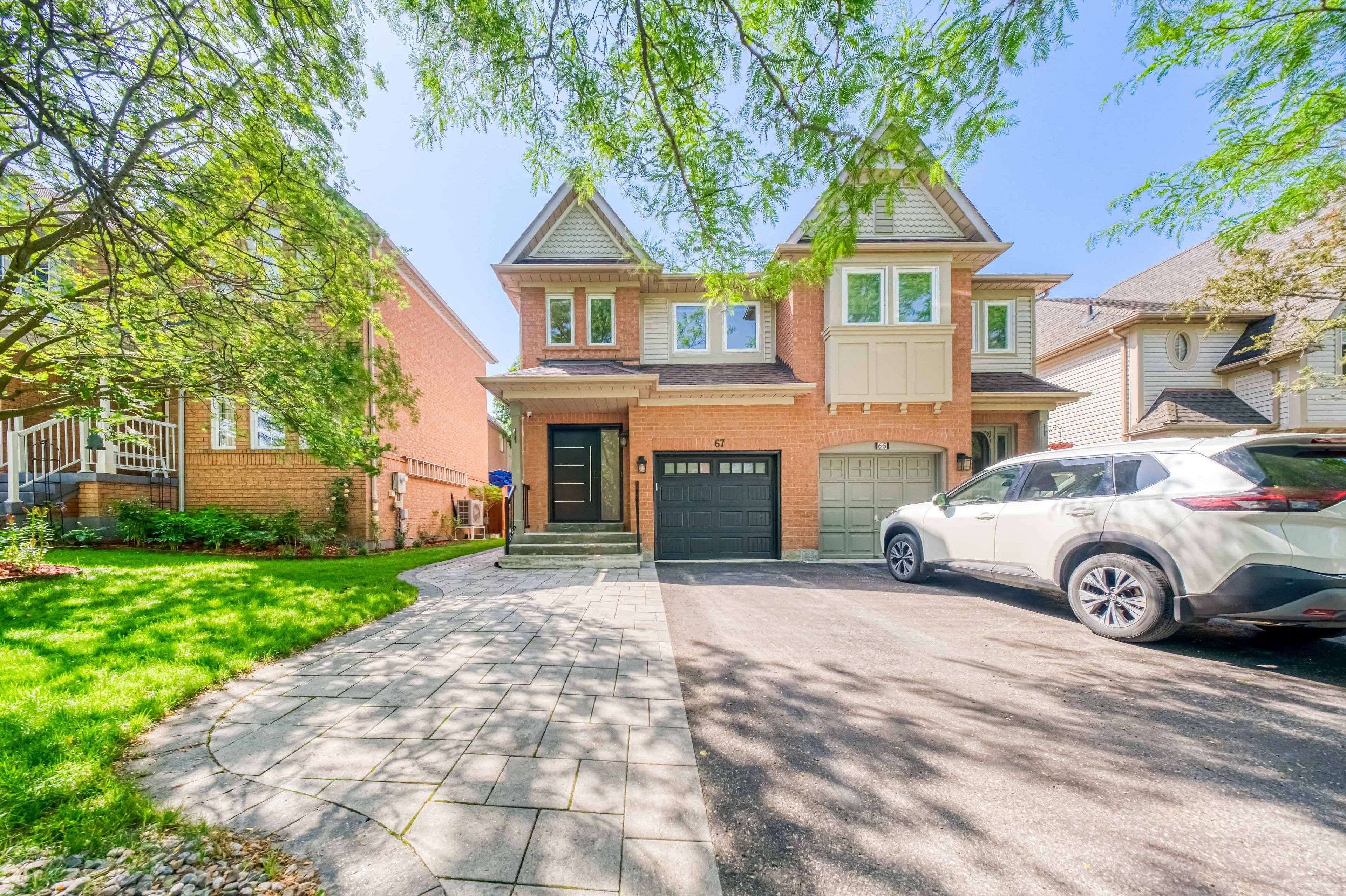 67 Mugford RD, Aurora, ON L4G 7H5